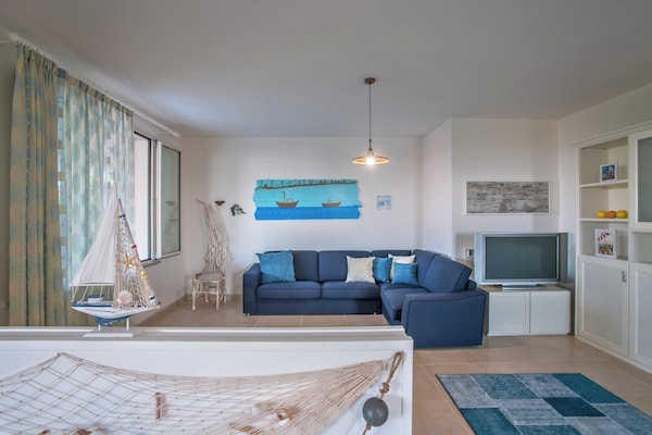 Foto van Grote villa in Tavullia - Vakantiehuis in Tavullia - LivingRoom