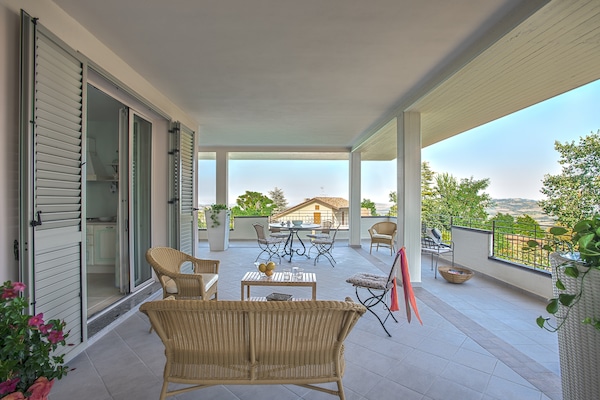 Foto van Grote villa in Tavullia - Vakantiehuis in Tavullia - TerraceBalcony