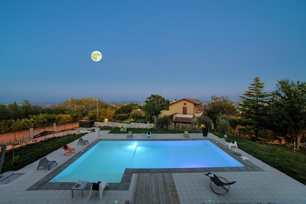 Foto van Grote villa in Tavullia - Vakantiehuis in Tavullia - PoolOfHouse