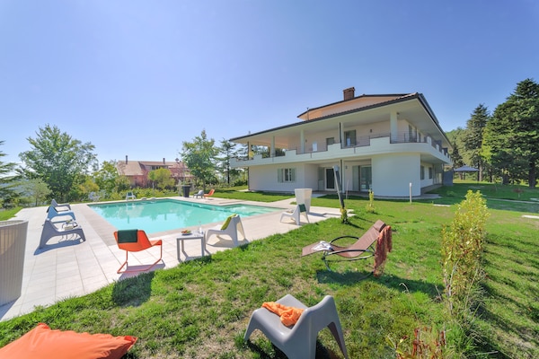 Foto van Grote villa in Tavullia - Vakantiehuis in Tavullia - ExteriorSummer