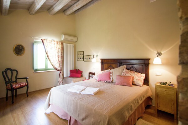 Foto van Villa met wijntours vlakbij het strand - Vakantiehuis in Barchi - BedRoom