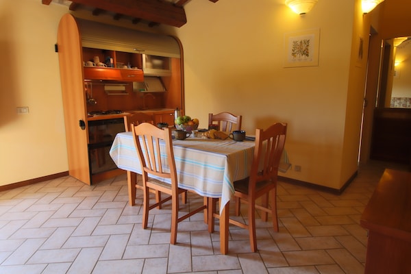 Foto van Volledige boerderij met onafhankelijke appartementen en zwembad - DiningRoom