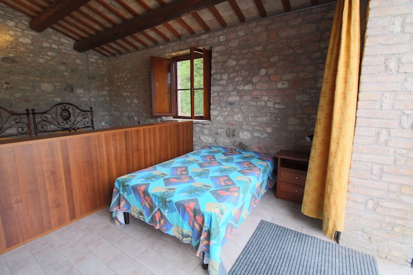 Foto van Volledige boerderij met onafhankelijke appartementen en zwembad - BedRoom