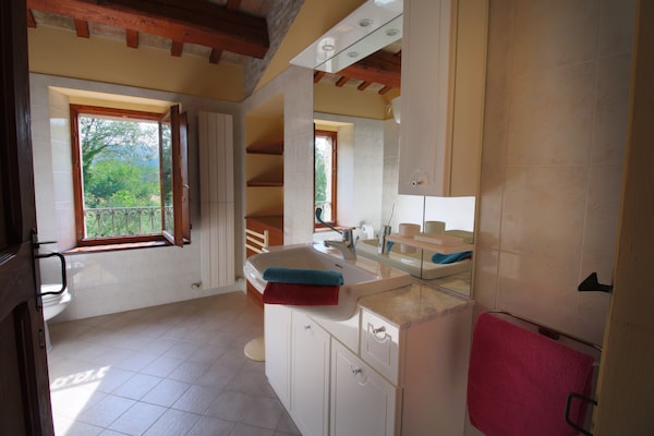 Foto van Volledige boerderij met onafhankelijke appartementen en zwembad - BathRoom