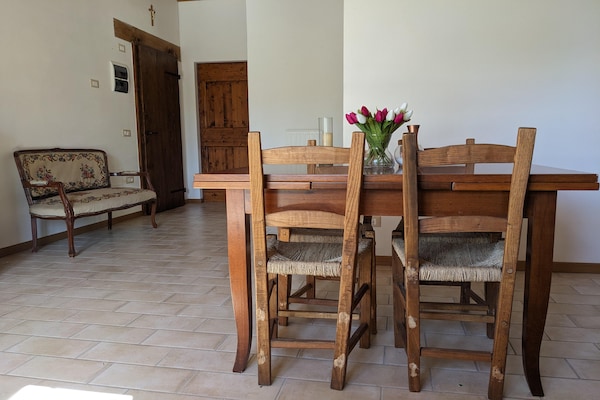 Foto van Exclusieve vakantievilla met privézwembad tussen Marche en Umbrië. - LivingRoom