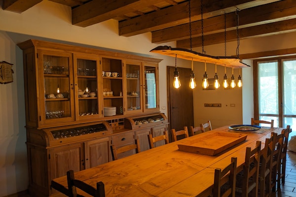 Foto van Exclusieve vakantievilla met privézwembad tussen Marche en Umbrië. - DiningRoom