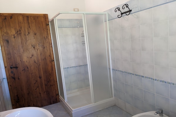 Foto van Exclusieve vakantievilla met privézwembad tussen Marche en Umbrië. - BathRoom