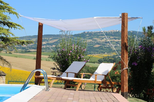 Foto van Familiehuis in Marche met zwembad - Vakantiehuis in Cingoli - GardenSummer