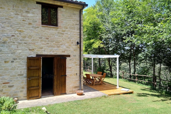 Foto van Luxe verblijf met tuin - Vakantiehuis in Monte San Martino - TerraceBalcony