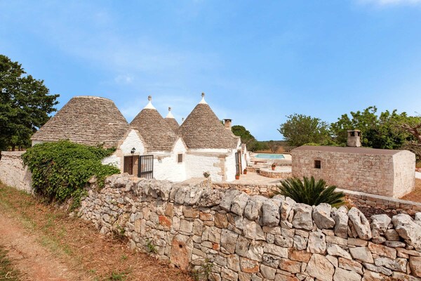 Foto van Trullo bij Locorotondo met Zwembad - Vakantiehuis in Locorotondo - ExteriorSummer