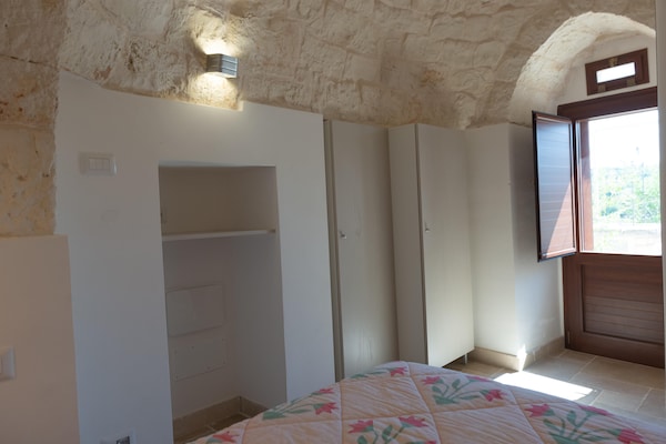 Foto van Trulli in Puglia met zwembad voor 6 personen - Vakantiehuis in Locorotondo - BedRoom