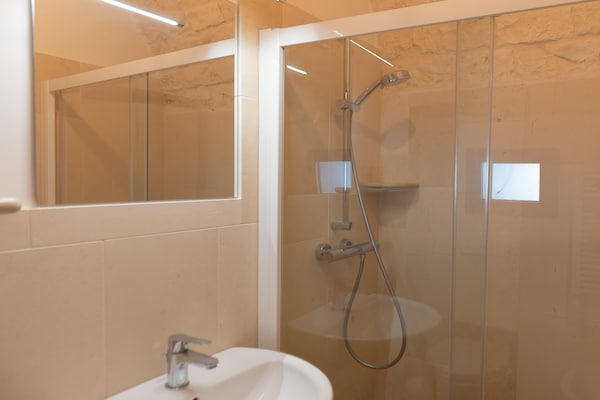 Foto van Trulli in Puglia met zwembad voor 6 personen - Vakantiehuis in Locorotondo - BathRoom