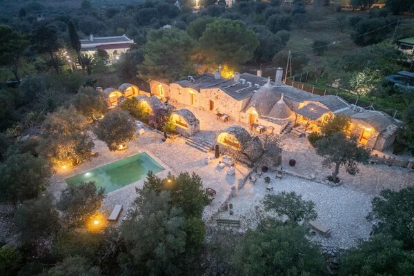 Foto van Rustieke landhuisvilla voor 17 met zwembad - Vakantiehuis in Ceglie Messapica - ViewSummer