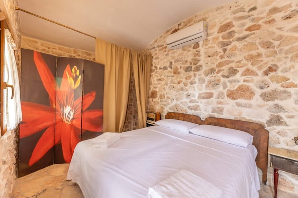 Foto van Rustieke landhuisvilla voor 17 met zwembad - Vakantiehuis in Ceglie Messapica - BedRoom