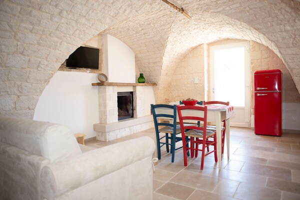 Foto van Torenhuis in Puglia met Zwembad - Vakantiehuis in Cisternino - DiningRoom