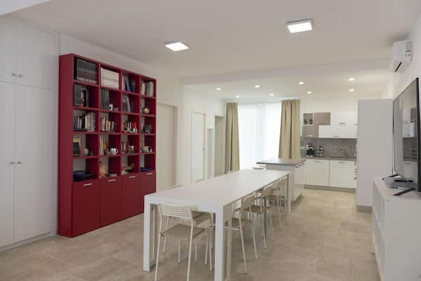 Foto van Villa bij Cisternino met zwembad en boomgaard - Vakantiehuis in Cisternino - DiningRoom