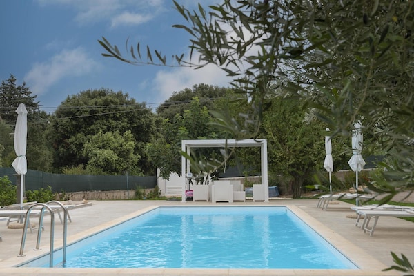 Foto van Villa bij Cisternino met zwembad en boomgaard - Vakantiehuis in Cisternino - PoolOfHouse