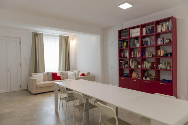 Foto van Villa bij Cisternino met zwembad en boomgaard - Vakantiehuis in Cisternino - LivingRoom