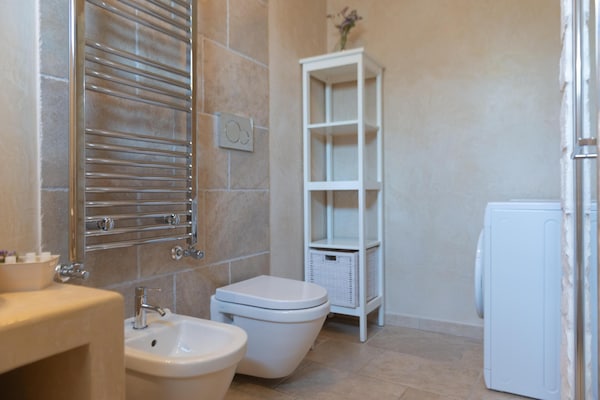 Foto van Villa in Itria-vallei met Infinity Pool - Vakantiehuis in Cisternino - BathRoom