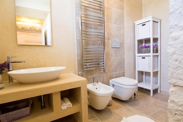 Foto van Villa in Itria-vallei met Infinity Pool - Vakantiehuis in Cisternino - BathRoom