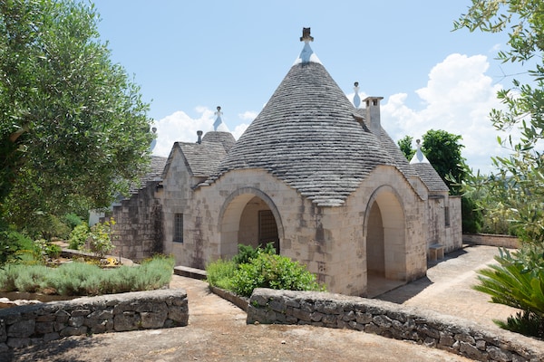 Foto van Trullo in Puglia met Zwembad en Uitzicht - Vakantiehuis in Ostuni - ExteriorSummer