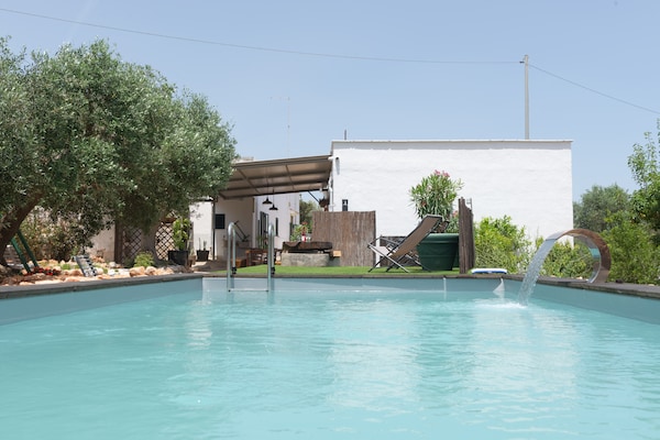 Foto van Landhuis in Puglia met Zwembad en Pizzaoven - Vakantiehuis in Ostuni - Pool
