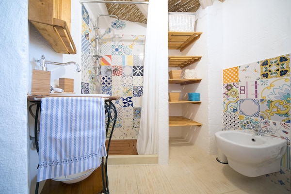 Foto van Vrijstaand Trullo-landgoed in Torre Suda - Vakantiehuis in Racale - Untagged