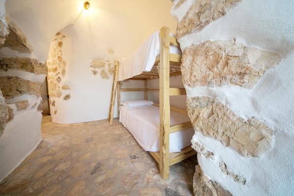 Foto van Vrijstaand Trullo-landgoed in Torre Suda - Vakantiehuis in Racale - Untagged