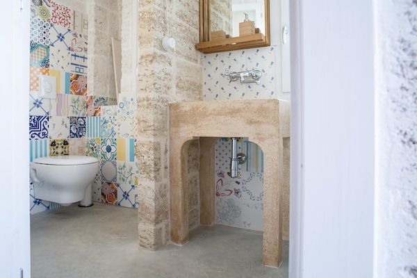 Foto van Vrijstaand Trullo-landgoed in Torre Suda - Vakantiehuis in Racale - BathRoom