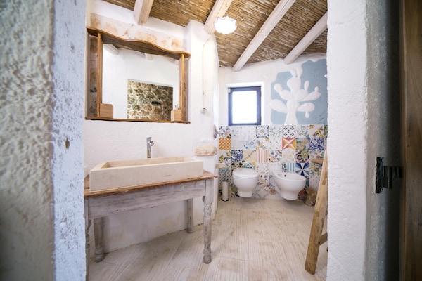 Foto van Vrijstaand Trullo-landgoed in Torre Suda - Vakantiehuis in Racale - Untagged