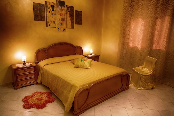 Foto van Villa in Italië met zwembad en terras - Vakantiehuis in Petacciato - BedRoom