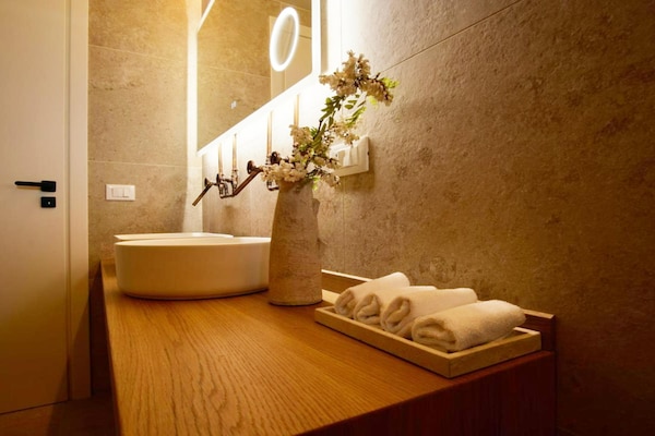 Foto van Villa met privézwembad en uitzicht op zee - Vakantiehuis in Maierato - BathRoom