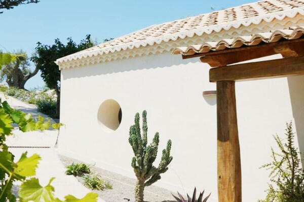 Foto van Villa met privézwembad en uitzicht op zee - Vakantiehuis in Maierato - ExteriorSummer