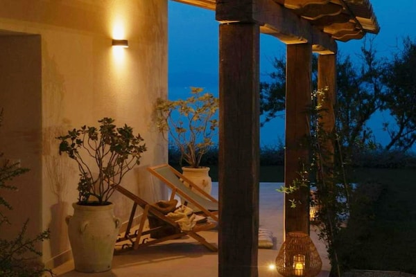 Foto van Villa met privézwembad en uitzicht op zee - Vakantiehuis in Maierato - TerraceBalcony