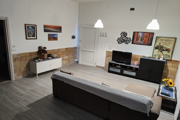 Foto van Alcamo Marina Villa | Zwembad - Vakantiehuis in Alcamo Marina - LivingRoom