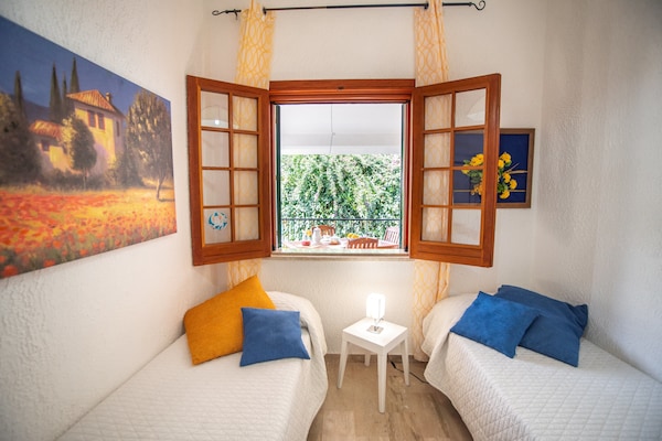 Foto van Villa in Sicilië met zwembad bij strand - Vakantiehuis in Castellammare del Golfo - BedRoom