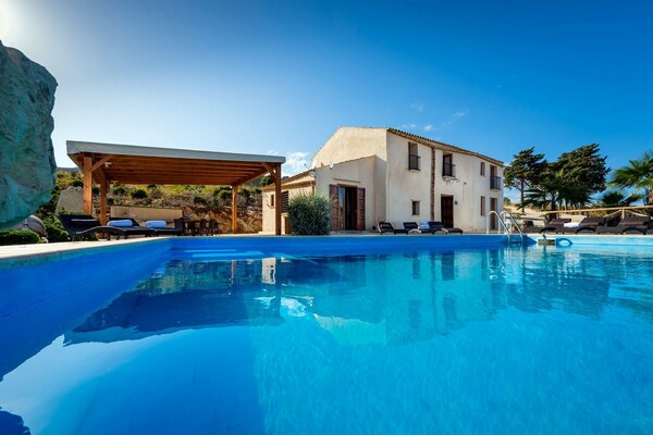 Foto van Villa in Sicilië bij Guidaloca Baai - Vakantiehuis in Castellammare del Golfo - ExteriorSummer