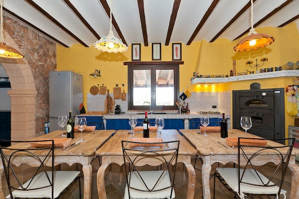 Foto van Vakantiehuis met zwembad op Sicilië - Vakantiehuis in Castellamare del Golfo - DiningRoom