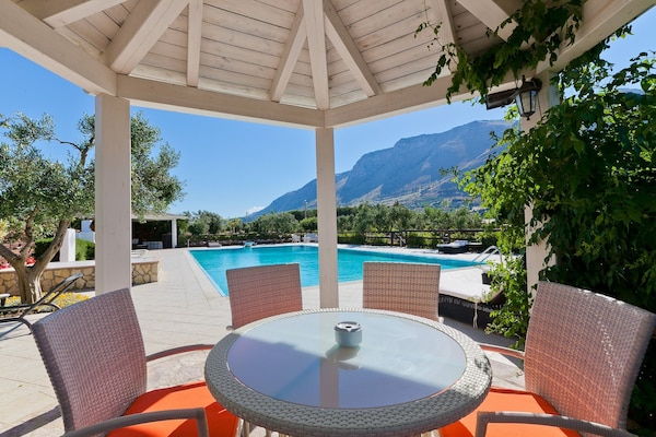 Foto van Vakantiehuis met zwembad op Sicilië - Vakantiehuis in Castellamare del Golfo - TerraceBalcony