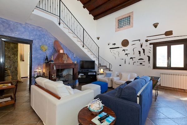 Foto van Vakantiehuis met zwembad op Sicilië - Vakantiehuis in Castellamare del Golfo - LivingRoom