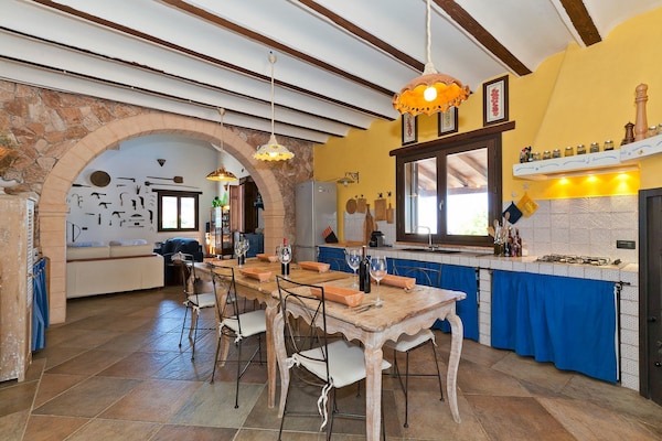 Foto van Vakantiehuis met zwembad op Sicilië - Vakantiehuis in Castellamare del Golfo - DiningRoom