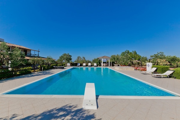 Foto van Vakantiehuis met zwembad op Sicilië - Vakantiehuis in Castellamare del Golfo - PoolOfHouse