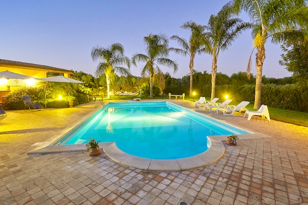 Foto van Elegante villa, Selinunte-oase - Vakantiehuis in Castelvetrano - PoolOfHouse