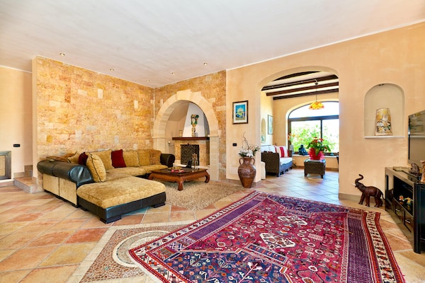 Foto van Elegante villa, Selinunte-oase - Vakantiehuis in Castelvetrano - LivingRoom