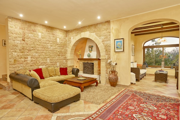 Foto van Elegante villa, Selinunte-oase - Vakantiehuis in Castelvetrano - LivingRoom