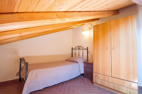 Foto van Ruime Siciliaanse Etna-villa - Vakantiehuis in Trecastagni CT - BedRoom