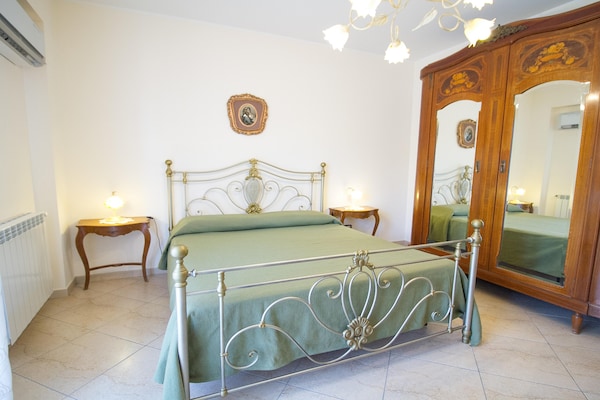 Foto van Ruime Siciliaanse Etna-villa - Vakantiehuis in Trecastagni CT - BedRoom