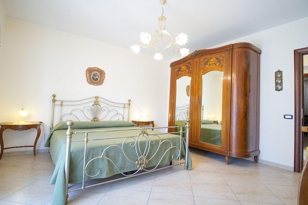 Foto van Ruime Siciliaanse Etna-villa - Vakantiehuis in Trecastagni CT - BedRoom