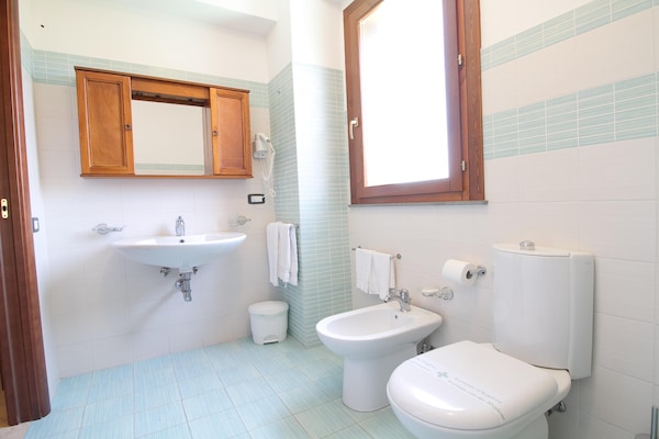 Foto van Ruime Siciliaanse Etna-villa - Vakantiehuis in Trecastagni CT - BathRoom