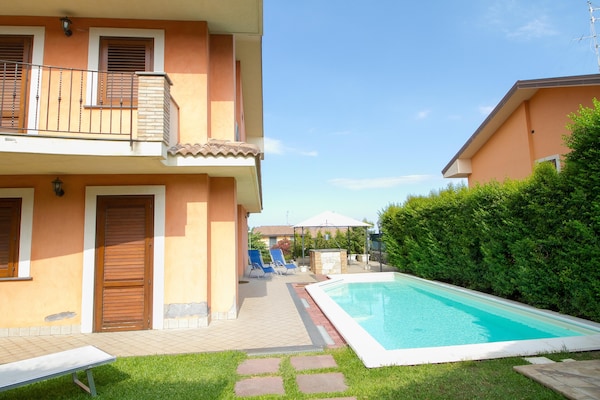 Foto van Ruime Siciliaanse Etna-villa - Vakantiehuis in Trecastagni CT - ExteriorSummer